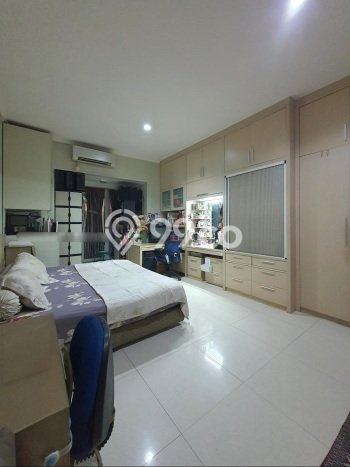 Rumah Elit Modern Tanpa Renovasi di Bintaro Jakarta Selatan Rumah Elit Modern Tanpa Renovasi di Bintaro Jakarta Selatan