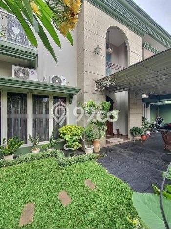 Rumah Elit Modern Tanpa Renovasi di Bintaro Jakarta Selatan Rumah Elit Modern Tanpa Renovasi di Bintaro Jakarta Selatan