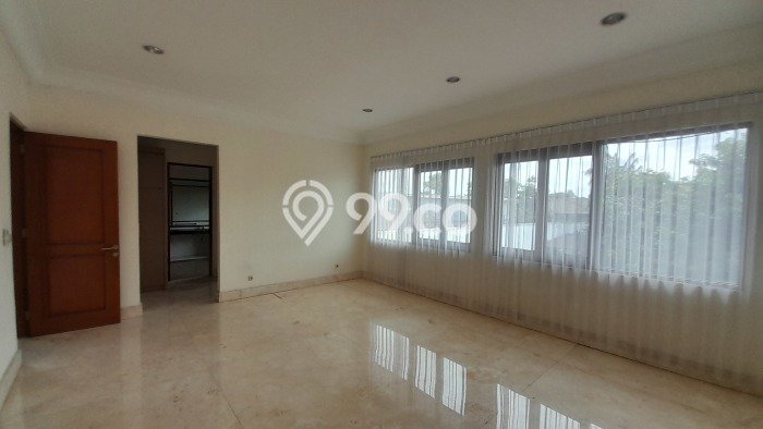 Rumah Elit Modern Tanpa Renovasi di Antasari Jakarta Selatan Rumah Elit Modern Tanpa Renovasi di Antasari Jakarta Selatan