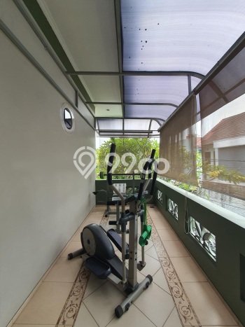 Rumah Elit Modern Tanpa Renovasi di Bintaro Jakarta Selatan Rumah Elit Modern Tanpa Renovasi di Bintaro Jakarta Selatan