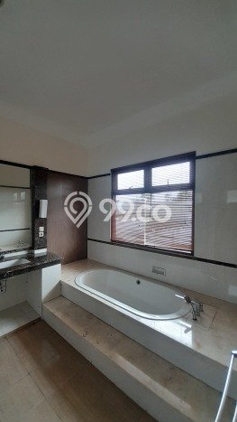 Rumah Elit Modern Tanpa Renovasi di Antasari Jakarta Selatan Rumah Elit Modern Tanpa Renovasi di Antasari Jakarta Selatan