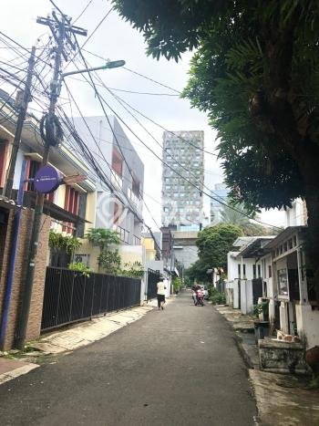 Rumah Eksklusif Dijual LT 187m2 di Cilandak, Jakarta Selatan Rumah Eksklusif Dijual LT 187m2 di Cilandak, Jakarta Selatan