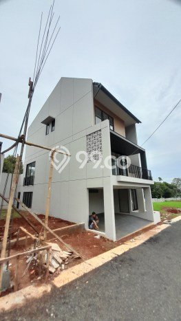 For Sale Hunian Rumah Terawat 2 Kamar di Bambu Apus, Jakarta Timur For Sale Hunian Rumah Terawat 2 Kamar di Bambu Apus, Jakarta Timur