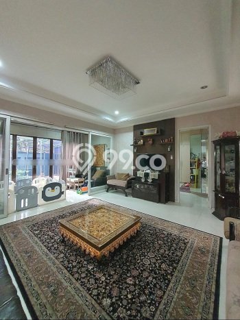 Rumah Elit Modern Tanpa Renovasi di Bintaro Jakarta Selatan Rumah Elit Modern Tanpa Renovasi di Bintaro Jakarta Selatan