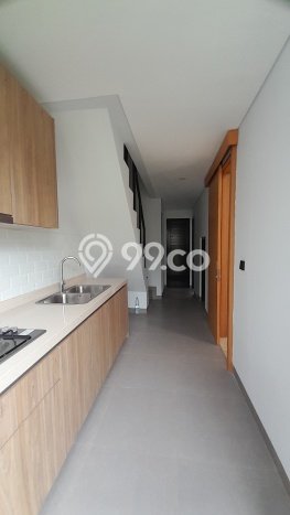 Siap Huni Rumah Mewah 4 Kamar di Tapos Dekat ke Mana Pun Siap Huni Rumah Mewah 4 Kamar di Tapos Dekat ke Mana Pun