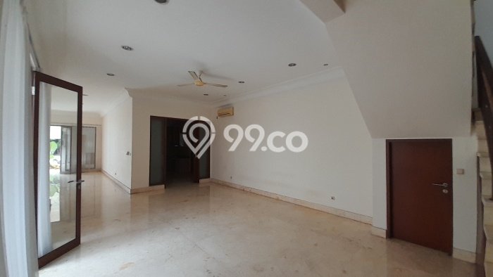 Rumah Elit Modern Tanpa Renovasi di Antasari Jakarta Selatan Rumah Elit Modern Tanpa Renovasi di Antasari Jakarta Selatan