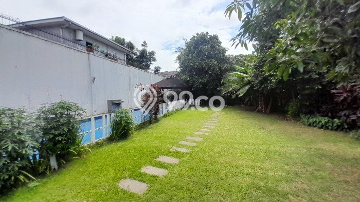 Rumah Elit Modern Tanpa Renovasi di Antasari Jakarta Selatan Rumah Elit Modern Tanpa Renovasi di Antasari Jakarta Selatan