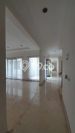 Rumah Elit Modern Tanpa Renovasi di Antasari Jakarta Selatan Rumah Elit Modern Tanpa Renovasi di Antasari Jakarta Selatan