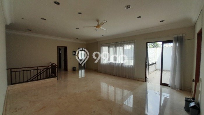 Rumah Elit Modern Tanpa Renovasi di Antasari Jakarta Selatan Rumah Elit Modern Tanpa Renovasi di Antasari Jakarta Selatan