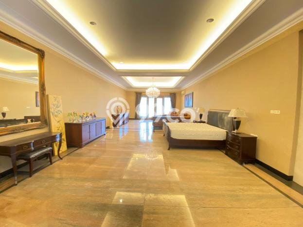 Hunian Mewah LB 1200m2 Siap Pakai Desain Elegan di Mega Kuningan, Jakarta Selatan Hunian Mewah LB 1200m2 Siap Pakai Desain Elegan di Mega Kuningan, Jakarta Selatan