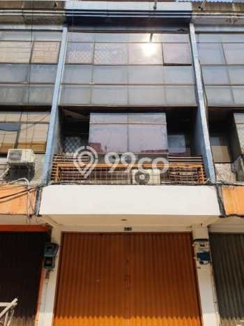 Unit Ruko Dijual di Jakarta Pusat LT 85m2 & LB 300m2 Unit Ruko Dijual di Jakarta Pusat LT 85m2 & LB 300m2