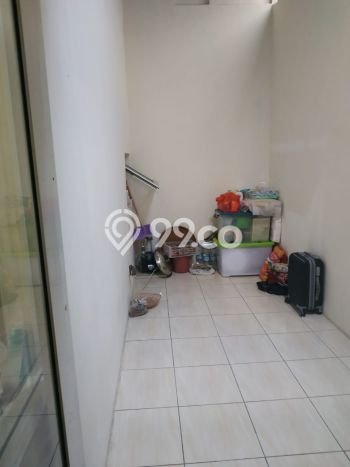 Dijual Rumah Eksklusif 2 KT di Taman Surya, Jakarta Barat Dijual Rumah Eksklusif 2 KT di Taman Surya, Jakarta Barat