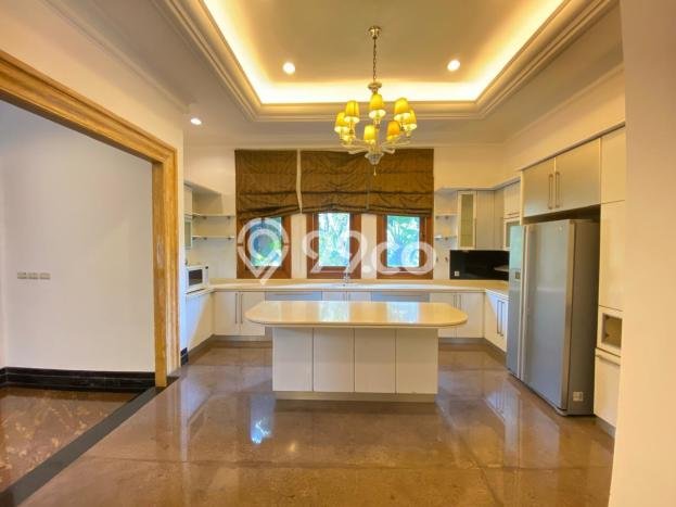Hunian Mewah LB 1200m2 Siap Pakai Desain Elegan di Mega Kuningan, Jakarta Selatan Hunian Mewah LB 1200m2 Siap Pakai Desain Elegan di Mega Kuningan, Jakarta Selatan