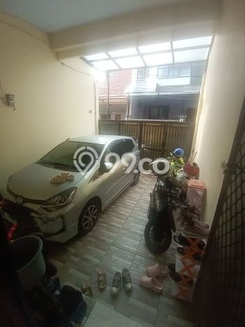 Rumah Luas Asri 3 KT Siap Huni di Tanjung Duren Jakarta Barat Rumah Luas Asri 3 KT Siap Huni di Tanjung Duren Jakarta Barat