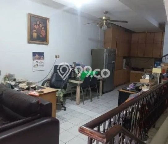 Ruko Dijual di Jakarta Pusat LT 81m2 & LB 200m2 Lokasi Terbaik! Ruko Dijual di Jakarta Pusat LT 81m2 & LB 200m2 Lokasi Terbaik!