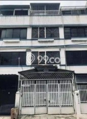 Ruko Dijual di Jakarta Pusat LT 81m2 & LB 200m2 Lokasi Terbaik! Ruko Dijual di Jakarta Pusat LT 81m2 & LB 200m2 Lokasi Terbaik!