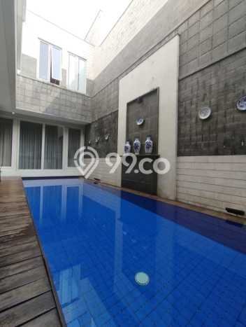 Ready to Use! Premium House LT 450m2 Desain Elegan di Intercon Ready to Use! Premium House LT 450m2 Desain Elegan di Intercon