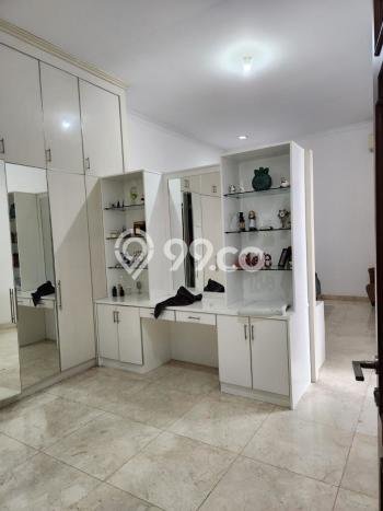 Jual Rumah Mewah Elegan Dengan View Cantik di Kemang, Jakarta Selatan Jual Rumah Mewah Elegan Dengan View Cantik di Kemang, Jakarta Selatan
