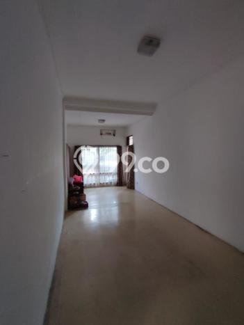Siap Huni Rumah Mewah 4 Kamar di Kebayoran Baru Dekat ke Mana Pun Siap Huni Rumah Mewah 4 Kamar di Kebayoran Baru Dekat ke Mana Pun