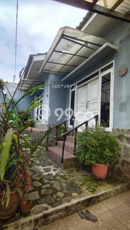 Rumah Modern Minimalis 4 Kamar Siap Huni di Ngamprah Rumah Modern Minimalis 4 Kamar Siap Huni di Ngamprah