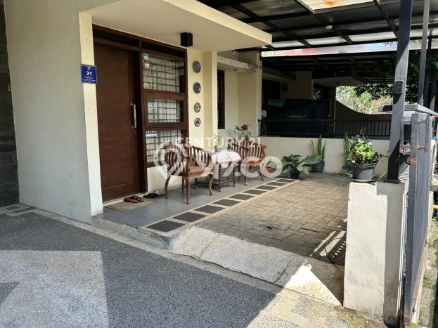 Rumah Modern Minimalis 4 Kamar Bisa Langsung Pindah di Arcamanik Rumah Modern Minimalis 4 Kamar Bisa Langsung Pindah di Arcamanik
