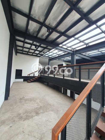 Disewakan Kantor di Kawasan Ramai Pasir Koja Luas 497m2 Disewakan Kantor di Kawasan Ramai Pasir Koja Luas 497m2