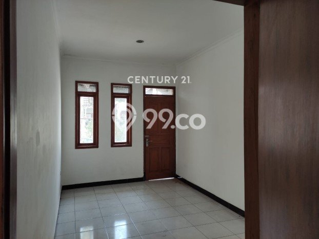 For Sale Hunian Rumah Terawat 3 KT di Taman Kopo Indah, Bandung For Sale Hunian Rumah Terawat 3 KT di Taman Kopo Indah, Bandung