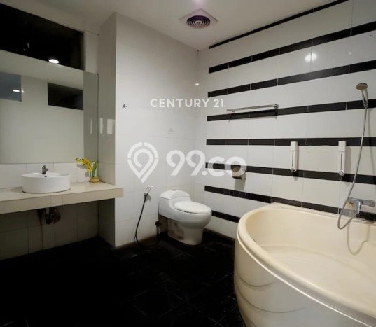 LOKASI STRATEGIS! Hotel di , Luas 2150m2m², Area Bisnis, Mainroad LOKASI STRATEGIS! Hotel di , Luas 2150m2m², Area Bisnis, Mainroad