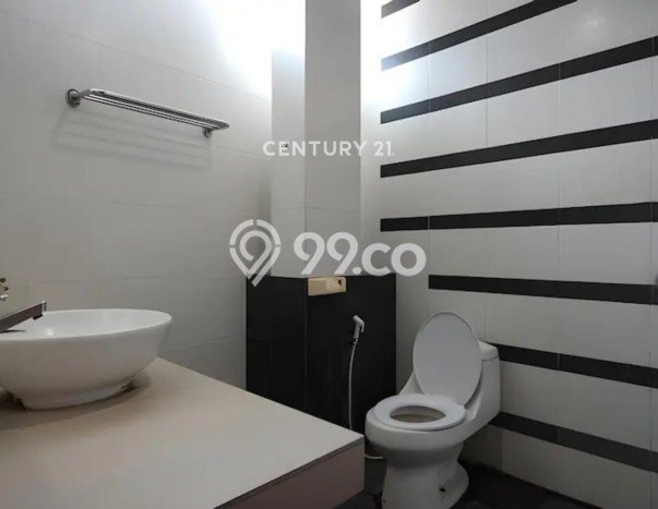 LOKASI STRATEGIS! Hotel di , Luas 2150m2m², Area Bisnis, Mainroad LOKASI STRATEGIS! Hotel di , Luas 2150m2m², Area Bisnis, Mainroad