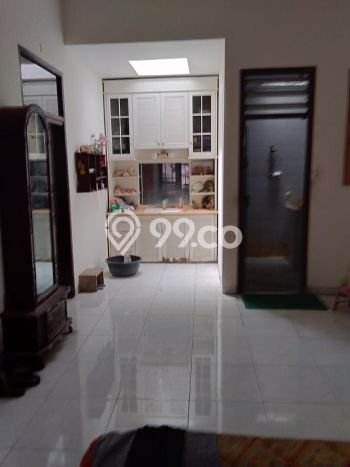 Dijual Rumah Premium dengan Fasilitas Sekitar Komplit di Tegalsari, Surabaya Dijual Rumah Premium dengan Fasilitas Sekitar Komplit di Tegalsari, Surabaya