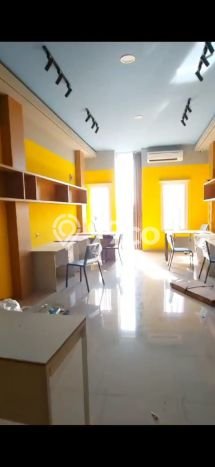 Unit Ruko Strategis di Dukuh Pakis, Surabaya Potensi Bisnis Besar Unit Ruko Strategis di Dukuh Pakis, Surabaya Potensi Bisnis Besar