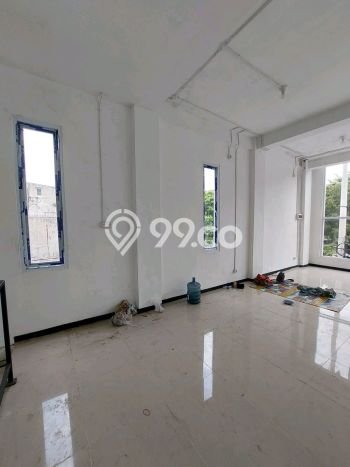 Ruko Dijual di Surabaya LT 64m2 & LB 192m2 Lokasi Terbaik! Ruko Dijual di Surabaya LT 64m2 & LB 192m2 Lokasi Terbaik!