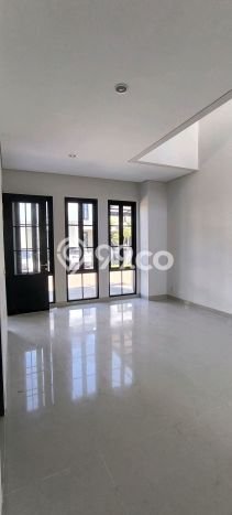 Hunian Mewah LB 140m2 Siap Huni Desain Elegan di Graha, Surabaya Hunian Mewah LB 140m2 Siap Huni Desain Elegan di Graha, Surabaya