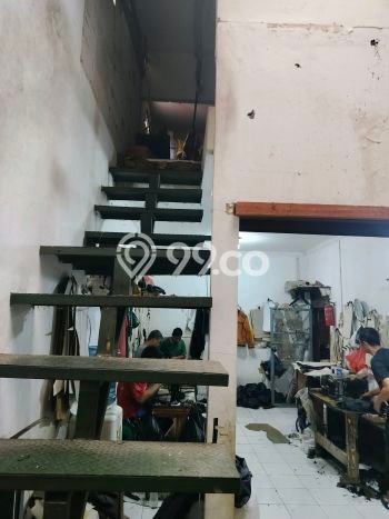 Ruko Lokasi Premium di Leuwi Panjang, Luas 117m², Mainroad Ruko Lokasi Premium di Leuwi Panjang, Luas 117m², Mainroad
