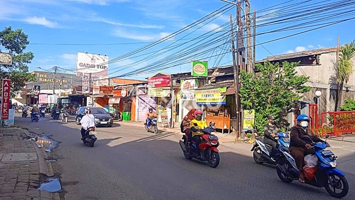 Siap Huni Rumah Mewah 5 Kamar di Bekasi Timur Dekat ke Mana Saja Siap Huni Rumah Mewah 5 Kamar di Bekasi Timur Dekat ke Mana Saja