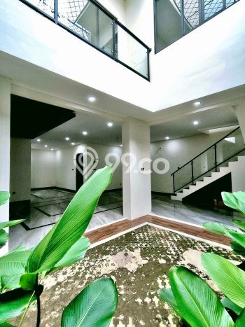 Dijual Rumah Luas Megah Dengan View Cantik di Pejaten, Jakarta Selatan Dijual Rumah Luas Megah Dengan View Cantik di Pejaten, Jakarta Selatan