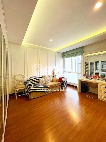 For Sale! Luxury House LT 130m2 Desain Elegan di Pejaten For Sale! Luxury House LT 130m2 Desain Elegan di Pejaten
