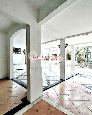 Dijual Rumah Modern 5 KT di Legenda Wisata, Bogor Dijual Rumah Modern 5 KT di Legenda Wisata, Bogor