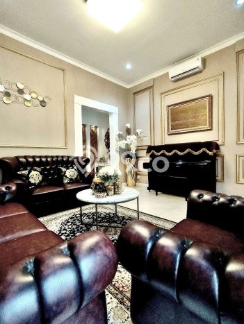 Jual Rumah Mewah Elegan Dengan View Eksklusif di Pejaten, Jakarta Selatan Jual Rumah Mewah Elegan Dengan View Eksklusif di Pejaten, Jakarta Selatan