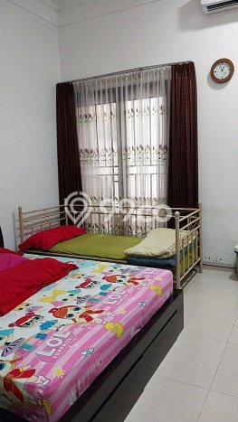 Ready to Use! Premium House LT 250m2 Desain Elegan di Pejaten Ready to Use! Premium House LT 250m2 Desain Elegan di Pejaten