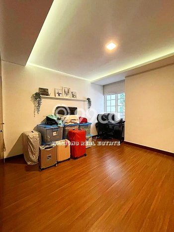 For Sale! Luxury House LT 130m2 Desain Elegan di Pejaten For Sale! Luxury House LT 130m2 Desain Elegan di Pejaten