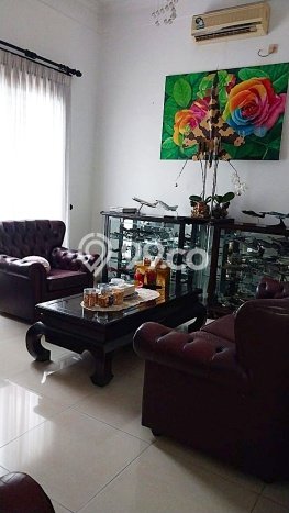 Ready to Use! Premium House LT 250m2 Desain Elegan di Pejaten Ready to Use! Premium House LT 250m2 Desain Elegan di Pejaten