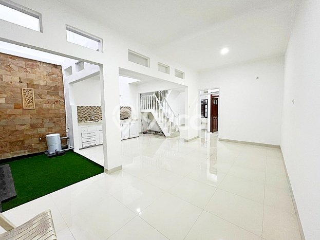 Rumah Luas Asri 3 KT Siap Pakai di Pondok Bambu Jakarta Timur Rumah Luas Asri 3 KT Siap Pakai di Pondok Bambu Jakarta Timur