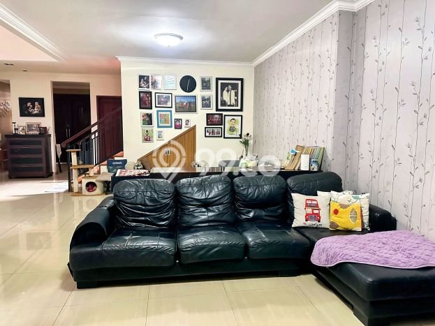 Rumah Mewah LB 260m2 Siap Huni Desain Elegan di Jatibening, Bekasi Rumah Mewah LB 260m2 Siap Huni Desain Elegan di Jatibening, Bekasi