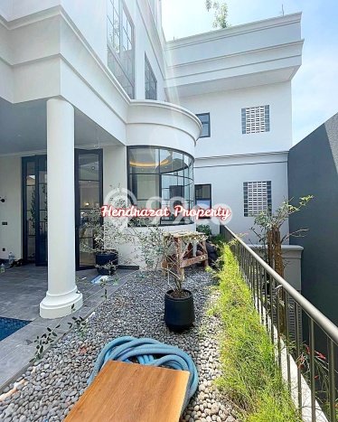 Dijual Rumah Mewah Exclusive di Kebayoran Baru, Jakarta Selatan Dijual Rumah Mewah Exclusive di Kebayoran Baru, Jakarta Selatan