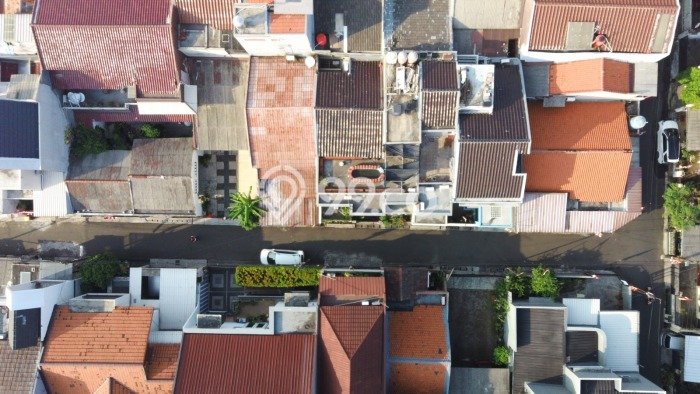 Rumah Area Nyaman di Duren Sawit, Jakarta Timur, Luas 90m² LB 165m² Rumah Area Nyaman di Duren Sawit, Jakarta Timur, Luas 90m² LB 165m²