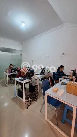Rumah Luas Asri 3 KT Siap Huni di Dharma Husada Surabaya Rumah Luas Asri 3 KT Siap Huni di Dharma Husada Surabaya