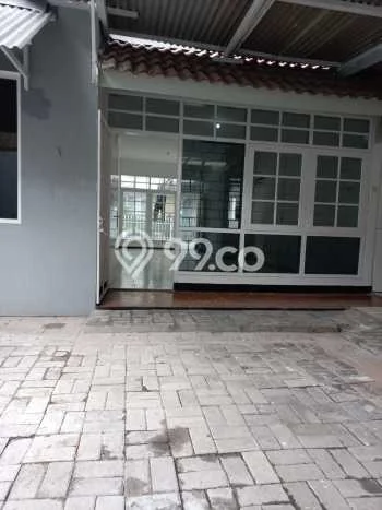 Sewa Rumah Harga Terjangkau di Kedung Baruk Surabaya Punya 3 Kamar Tidur Sewa Rumah Harga Terjangkau di Kedung Baruk Surabaya Punya 3 Kamar Tidur
