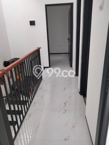 Dijual Hunian Rumah Nyaman 5 KT di Kedung Baruk, Surabaya Dijual Hunian Rumah Nyaman 5 KT di Kedung Baruk, Surabaya
