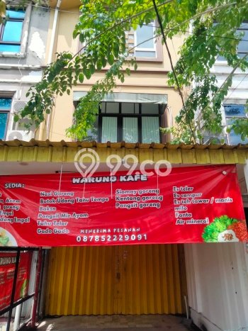 Disewakan Ruko di Kawasan Ramai Manyar Luas 350m2 Disewakan Ruko di Kawasan Ramai Manyar Luas 350m2
